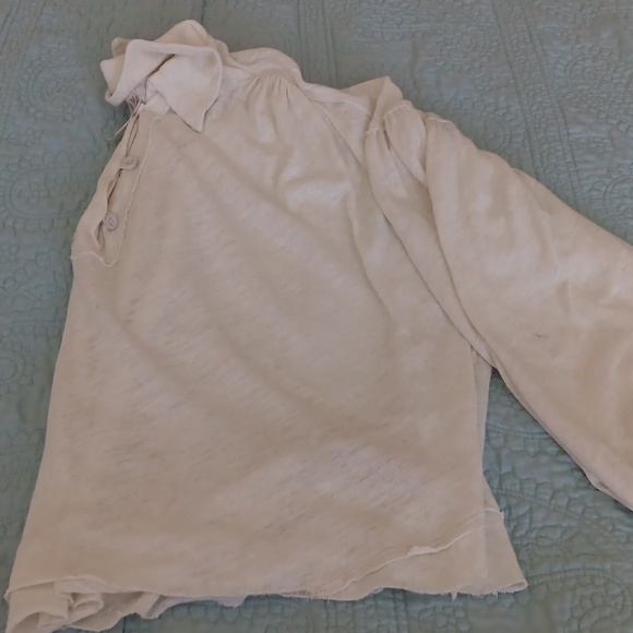 XS We the Free top.Preloved. - Picture 11 of 11